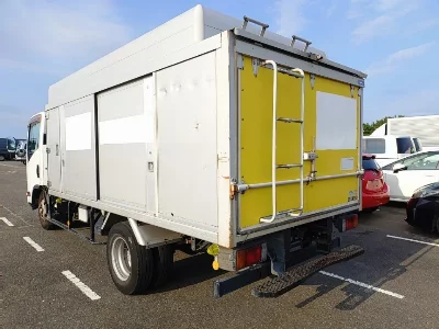 Isuzu Elf