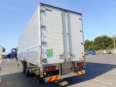 NISSAN DIESEL (UD) QUON