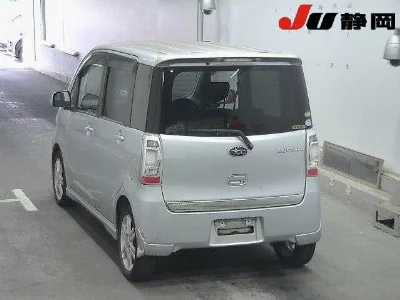 Subaru Lucra