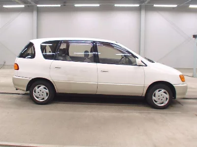Toyota Ipsum