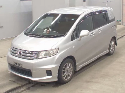 Honda Freed Spike