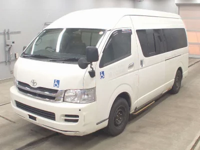 Toyota HiAce Commuter