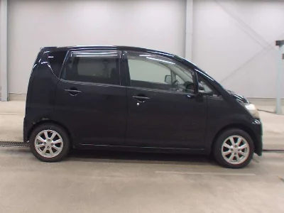 Nissan Kix
