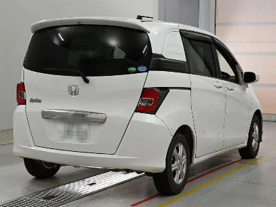 Honda Freed Spike
