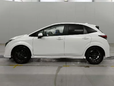 Nissan Aura