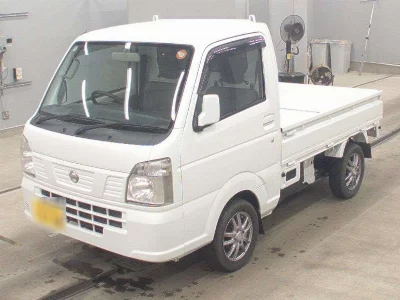 Nissan NT100 Clipper