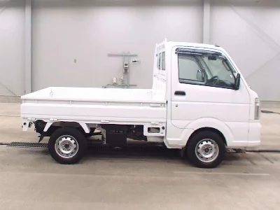 Nissan NT100 Clipper