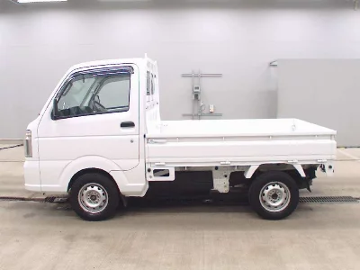 Nissan NT100 Clipper
