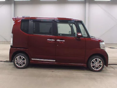 Honda N BOX CUSTOM