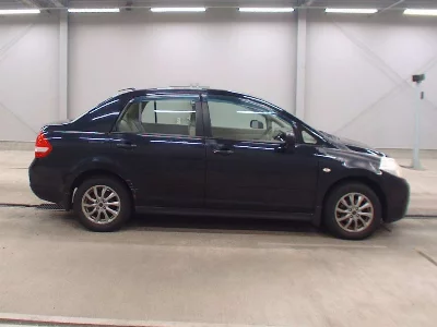 Nissan Tiida Latio