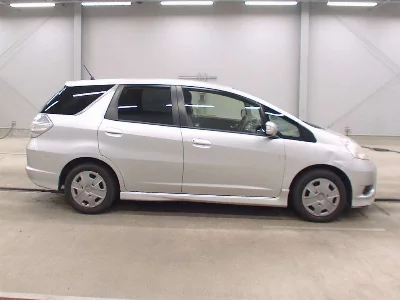 Honda FIT SHUTTLE HYBRID