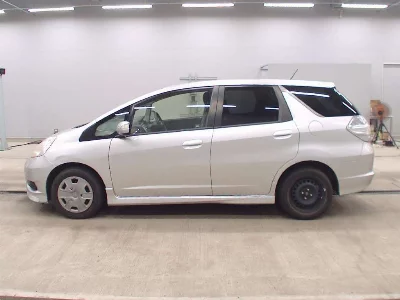 Honda FIT SHUTTLE HYBRID