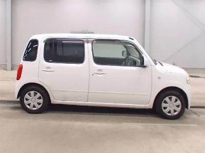 Daihatsu Mira Cocoa