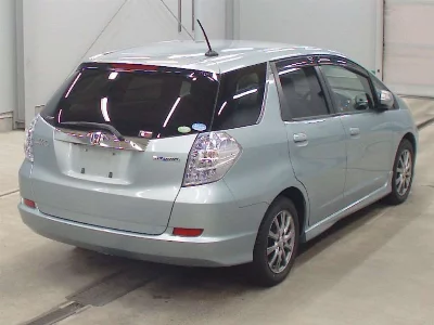 Honda FIT SHUTTLE HYBRID