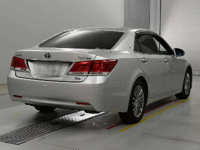 Статистика аукционов Toyota CROWN HYBRID