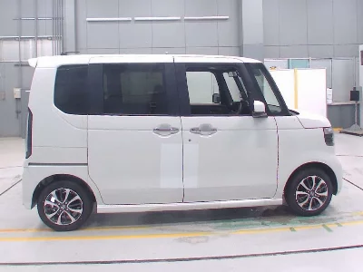 Honda N BOX CUSTOM