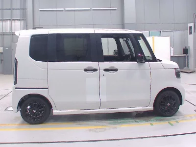 Honda N BOX CUSTOM