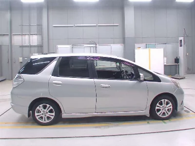 Honda FIT SHUTTLE HYBRID