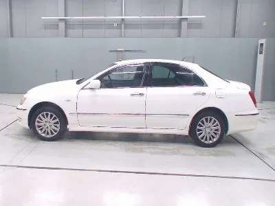 Toyota CROWN MAJESTA