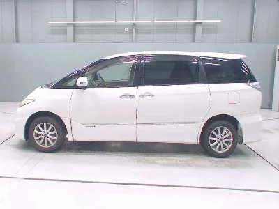 Toyota Estima Hybrid