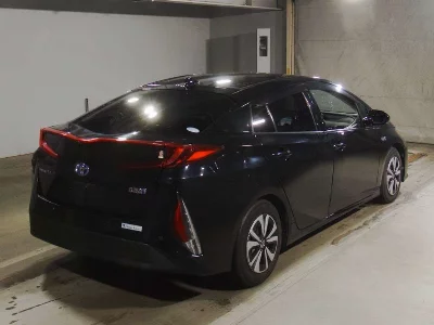 Toyota Prius PHV