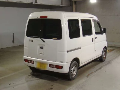 Toyota Pixis Van