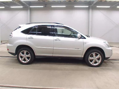 Toyota HARRIER HYBRID