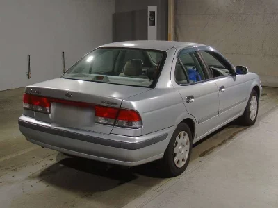 Nissan Sunny
