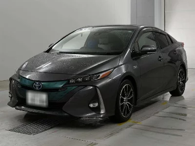 Toyota Prius PHV