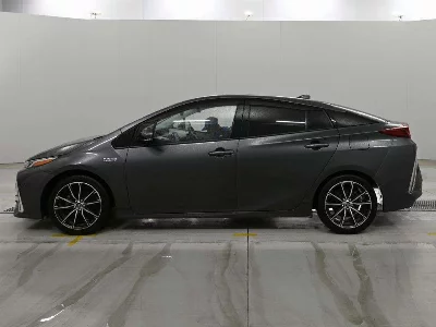 Toyota Prius PHV