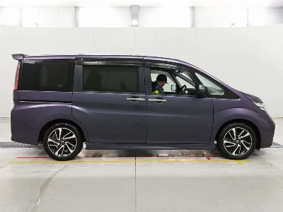 Honda STEPWGN SPADA