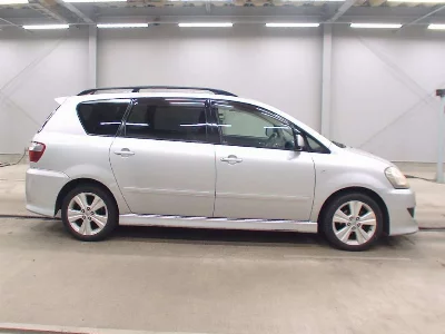 Toyota Ipsum