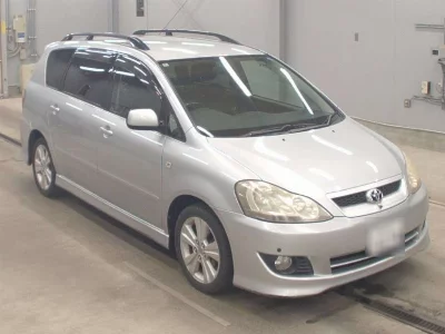 Toyota Ipsum