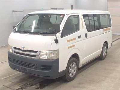 Toyota HiAce Van