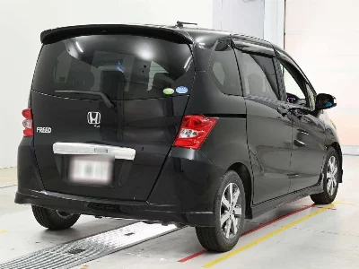 Honda Freed Spike