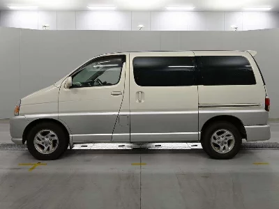 Toyota Hiace Regius
