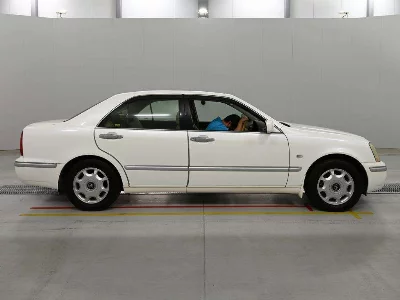 Toyota Progres