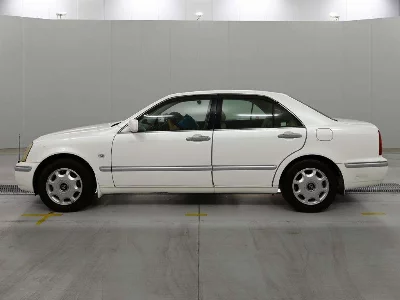 Toyota Progres