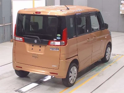 Suzuki Spacia
