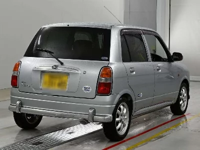 Daihatsu Mira Gino