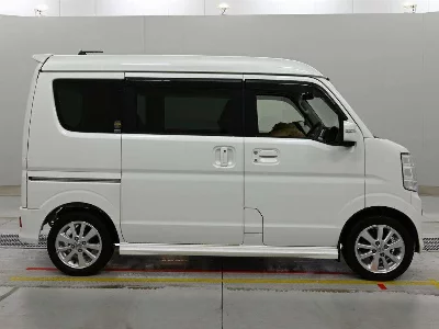 Nissan NV100 Clipper Rio