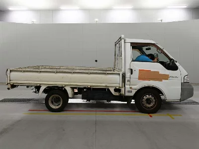 Nissan Vanette Truck