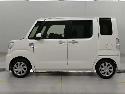 Toyota Pixis Mega