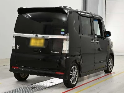 Honda N BOX CUSTOM