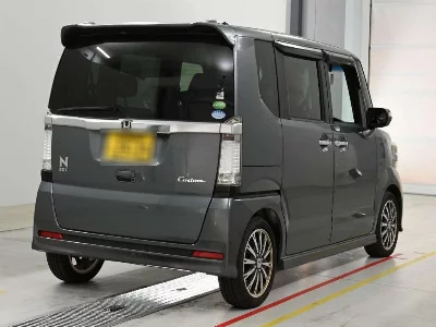 Honda N BOX CUSTOM