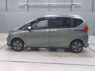 Honda FREED + HYBRID