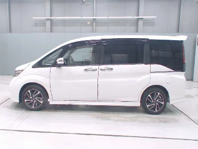 Honda STEPWGN SPADA