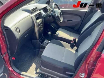 Daihatsu Mira Avy