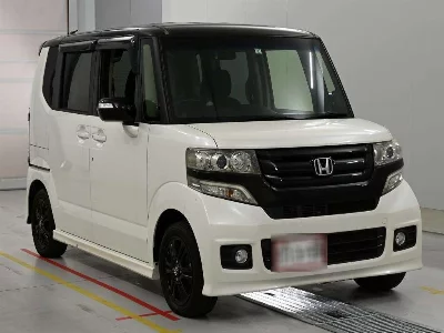 Honda N BOX CUSTOM