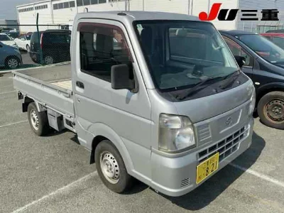 Nissan NT100 Clipper